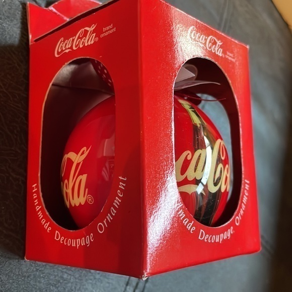 5/$25 Vintage Coca Cola Ornament Handmade Decoupage 1993 bottle 3” ball with bow - Picture 4 of 10